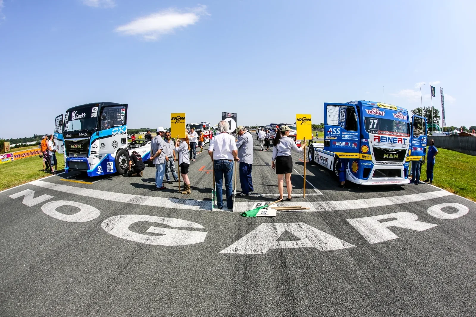 Circuit Paul Armagnac départ courses de camions piste