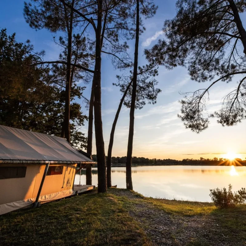 Campingplatz Huttopia Lac de l'Uby